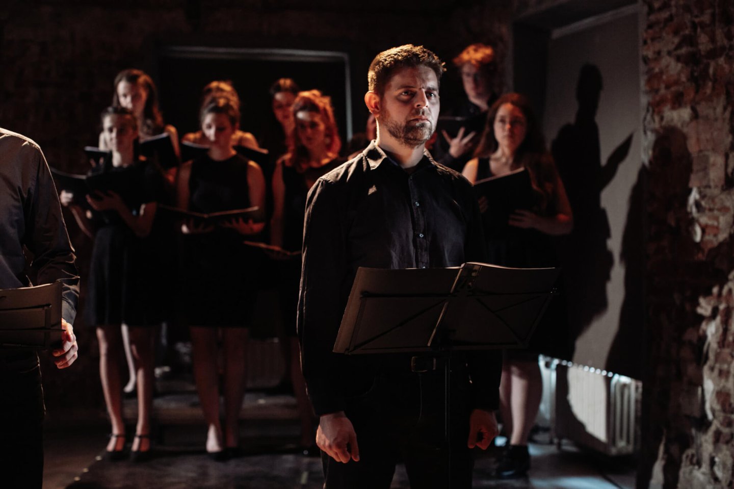 VILA Host: BodyVoiceBand – Láska, vzdor a smrt