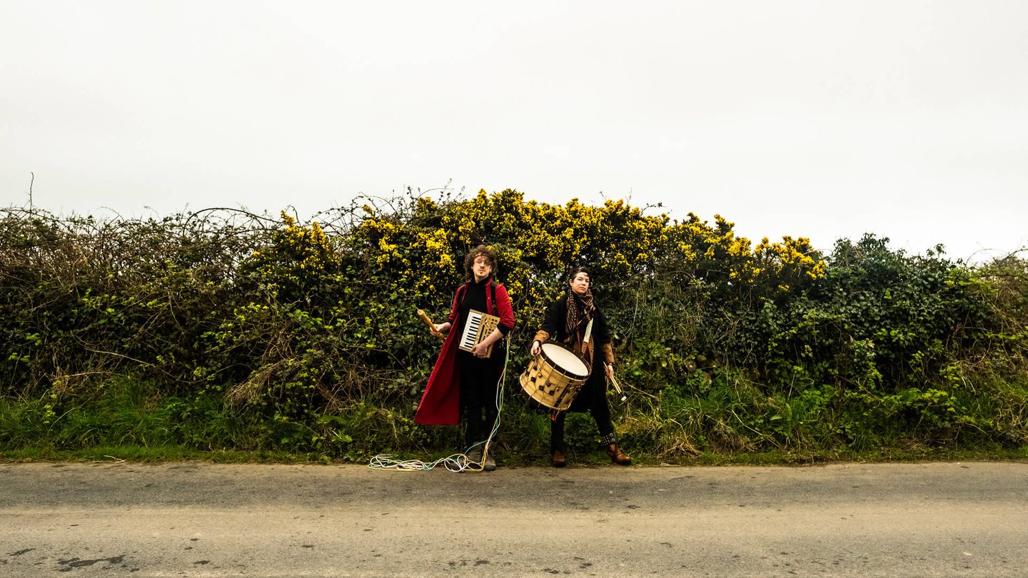 VILA Live: Lunatraktors